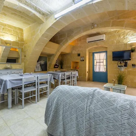 Levander 1 At Tan-neputi By Solea * Gharb (Gozo)