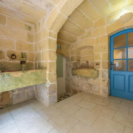 Levander 1 At Tan-neputi By Solea Guest house