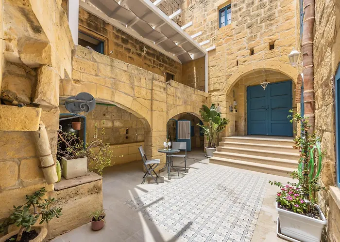 Guest house 1 - Family X 3 By Solea