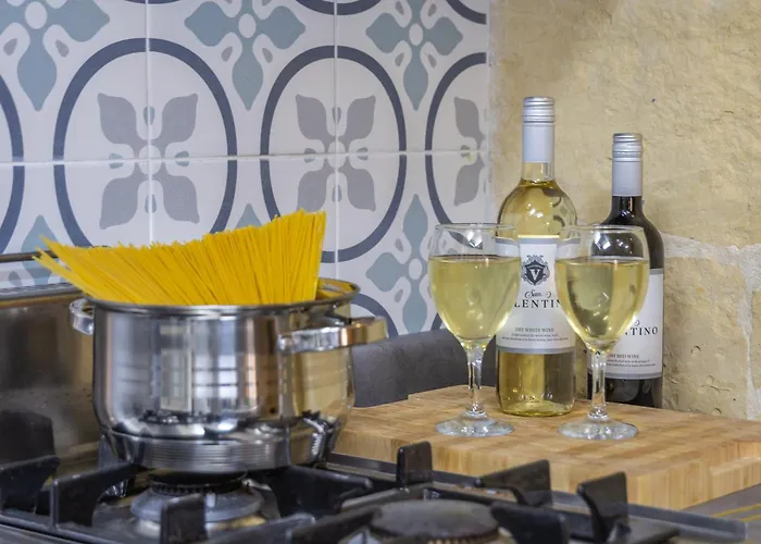 1 - Family X 3 By Solea 3* Għarb